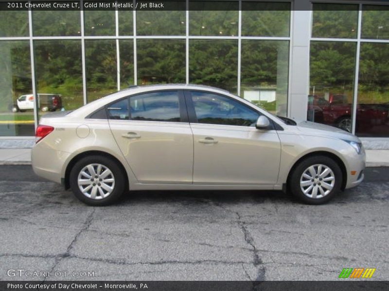 Gold Mist Metallic / Jet Black 2011 Chevrolet Cruze LT