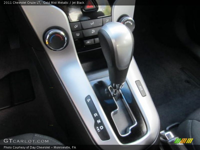 Gold Mist Metallic / Jet Black 2011 Chevrolet Cruze LT