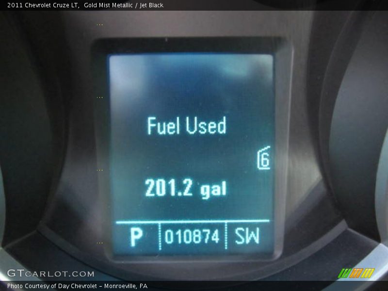 Gold Mist Metallic / Jet Black 2011 Chevrolet Cruze LT