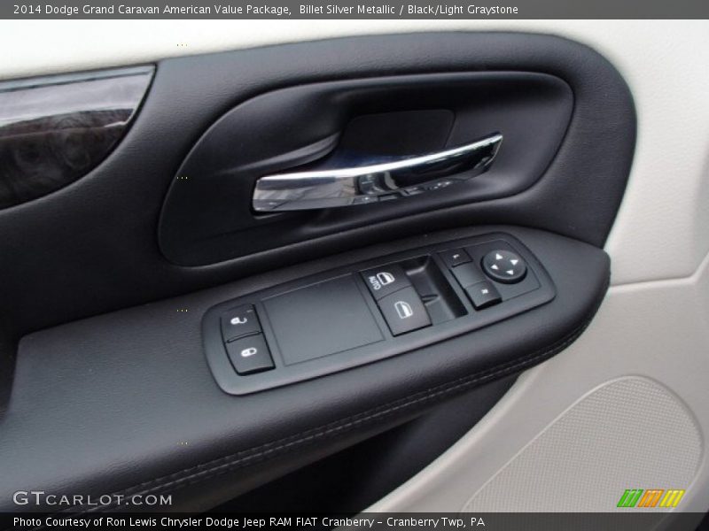 Billet Silver Metallic / Black/Light Graystone 2014 Dodge Grand Caravan American Value Package