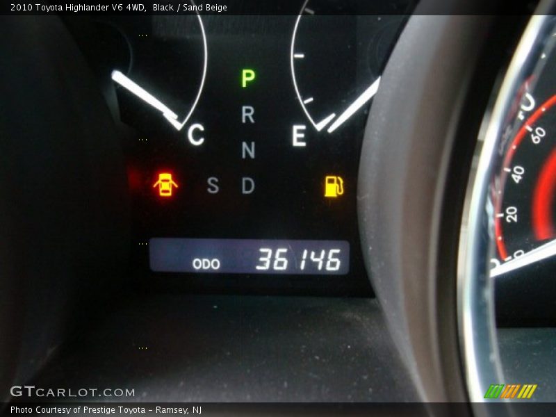 Black / Sand Beige 2010 Toyota Highlander V6 4WD