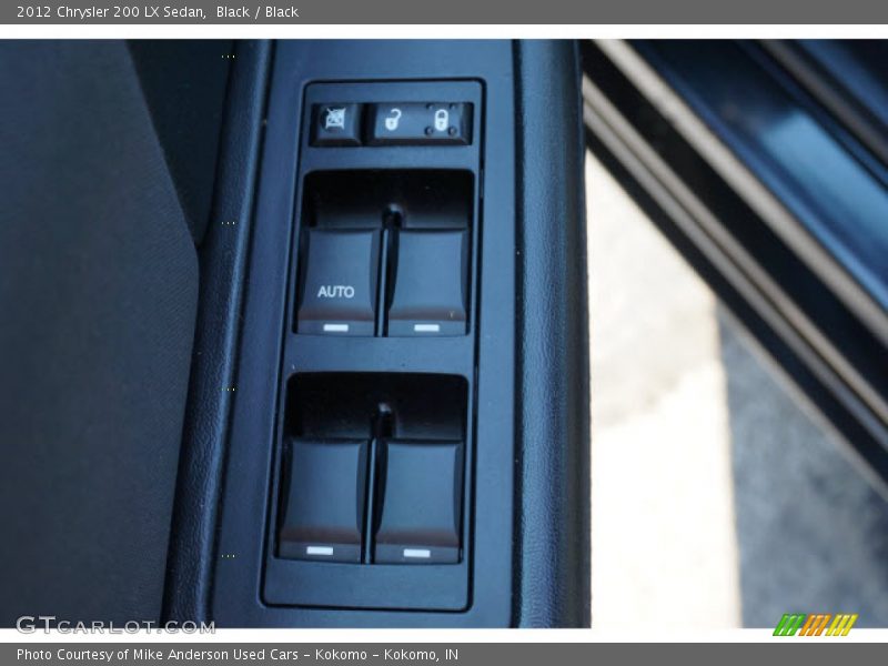 Black / Black 2012 Chrysler 200 LX Sedan