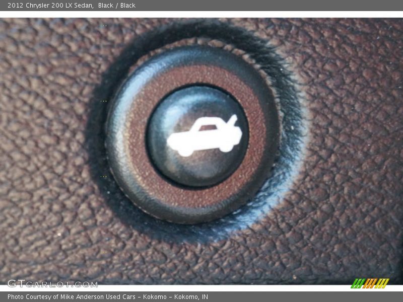 Black / Black 2012 Chrysler 200 LX Sedan