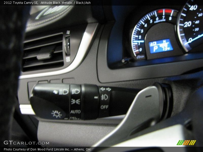 Attitude Black Metallic / Black/Ash 2012 Toyota Camry SE