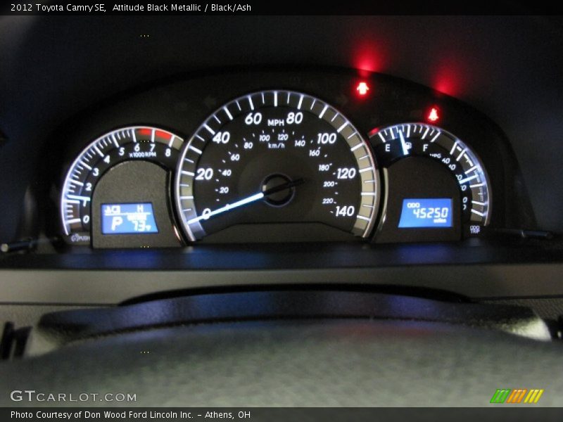 Attitude Black Metallic / Black/Ash 2012 Toyota Camry SE