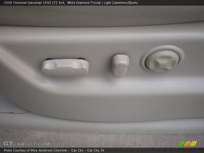 White Diamond Tricoat / Light Cashmere/Ebony 2008 Chevrolet Suburban 1500 LTZ 4x4