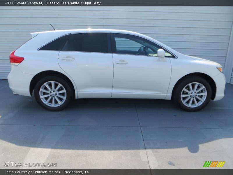 Blizzard Pearl White / Light Gray 2011 Toyota Venza I4
