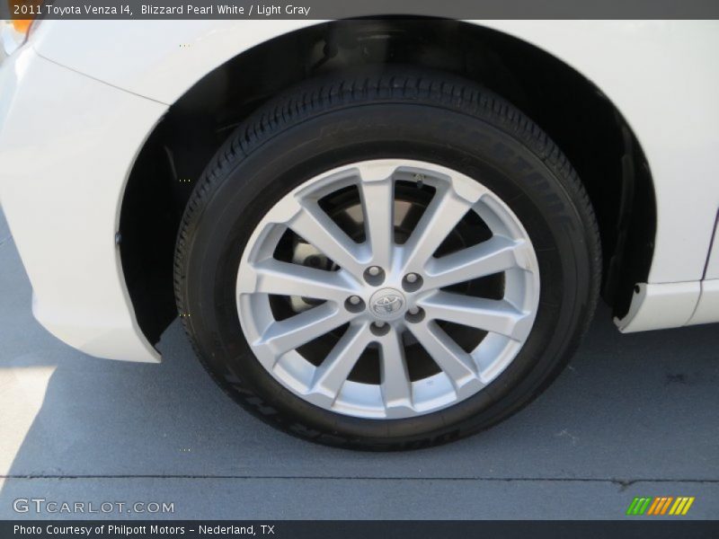 Blizzard Pearl White / Light Gray 2011 Toyota Venza I4