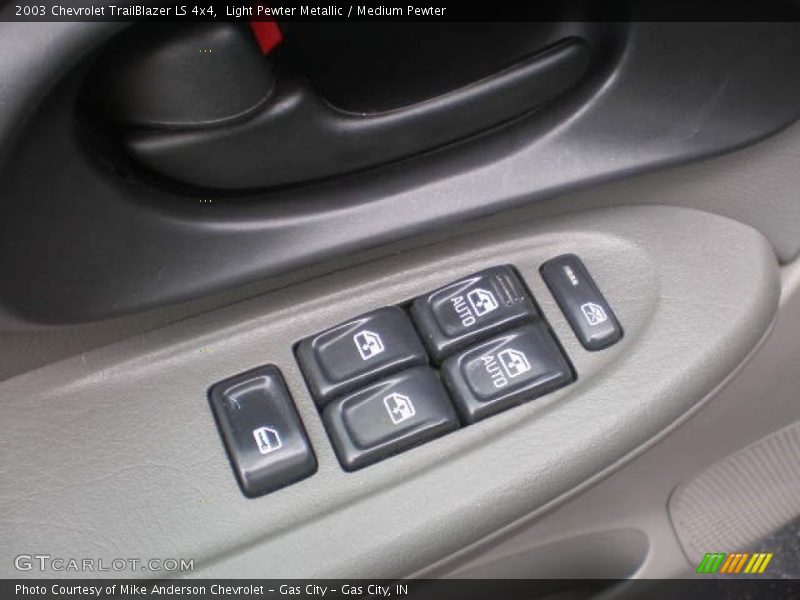 Light Pewter Metallic / Medium Pewter 2003 Chevrolet TrailBlazer LS 4x4