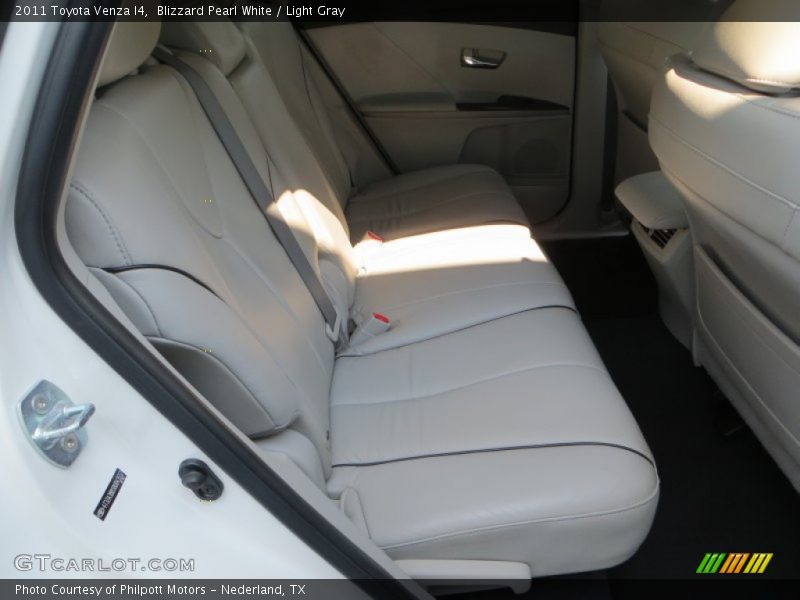 Blizzard Pearl White / Light Gray 2011 Toyota Venza I4