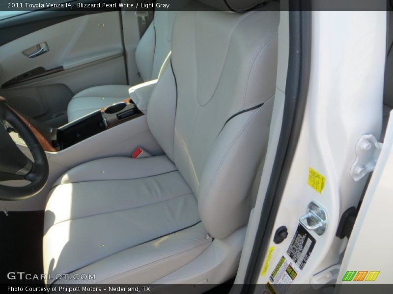 Blizzard Pearl White / Light Gray 2011 Toyota Venza I4