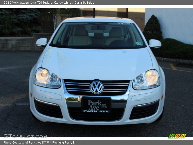 Candy White / Cornsilk Beige 2010 Volkswagen Jetta TDI Sedan