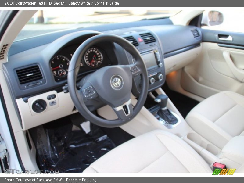 Candy White / Cornsilk Beige 2010 Volkswagen Jetta TDI Sedan