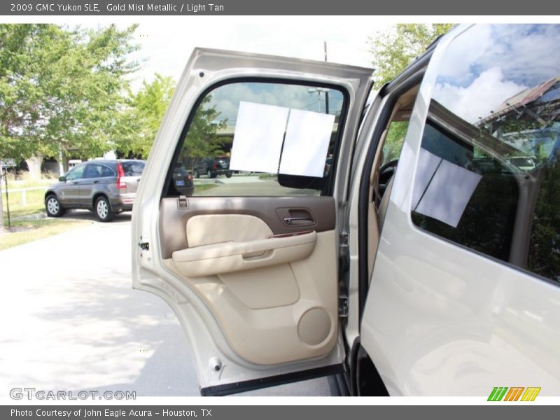 Gold Mist Metallic / Light Tan 2009 GMC Yukon SLE