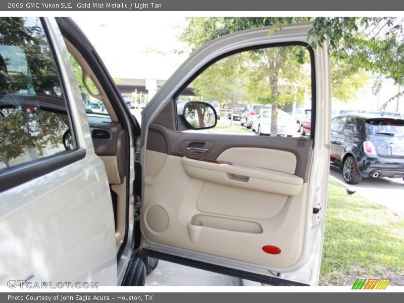Gold Mist Metallic / Light Tan 2009 GMC Yukon SLE