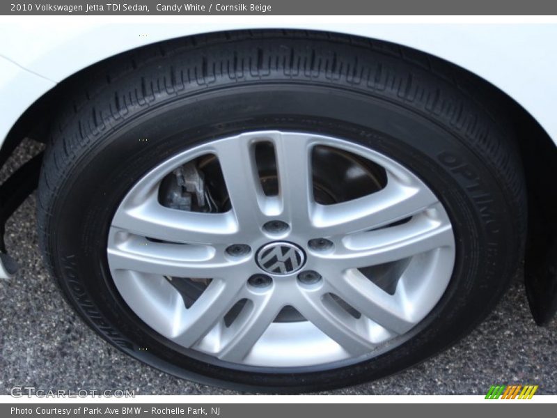 Candy White / Cornsilk Beige 2010 Volkswagen Jetta TDI Sedan