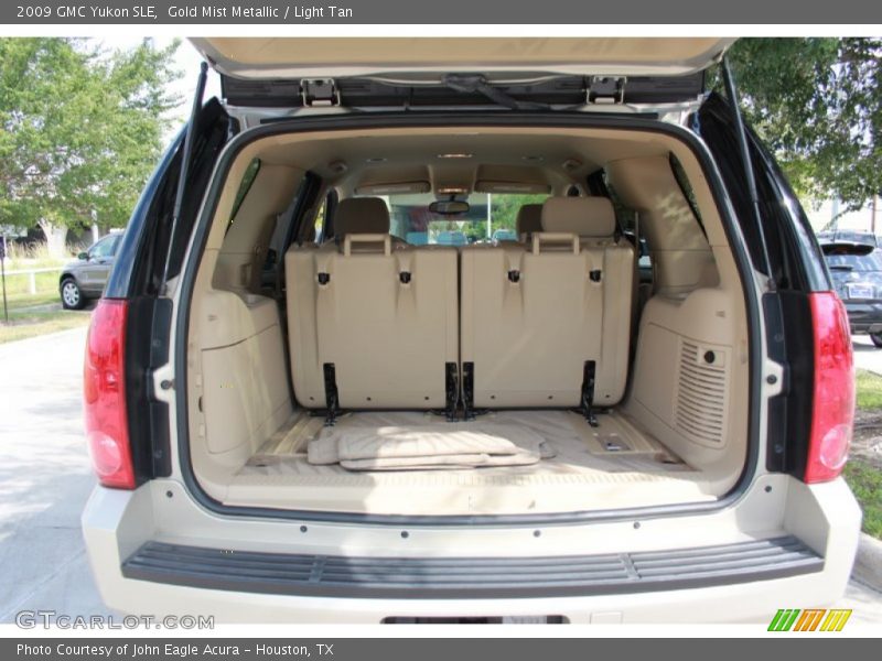 Gold Mist Metallic / Light Tan 2009 GMC Yukon SLE