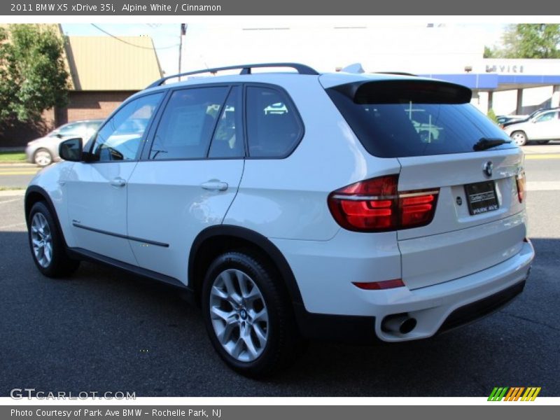 Alpine White / Cinnamon 2011 BMW X5 xDrive 35i