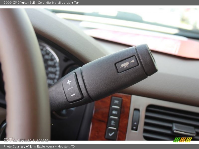 Gold Mist Metallic / Light Tan 2009 GMC Yukon SLE