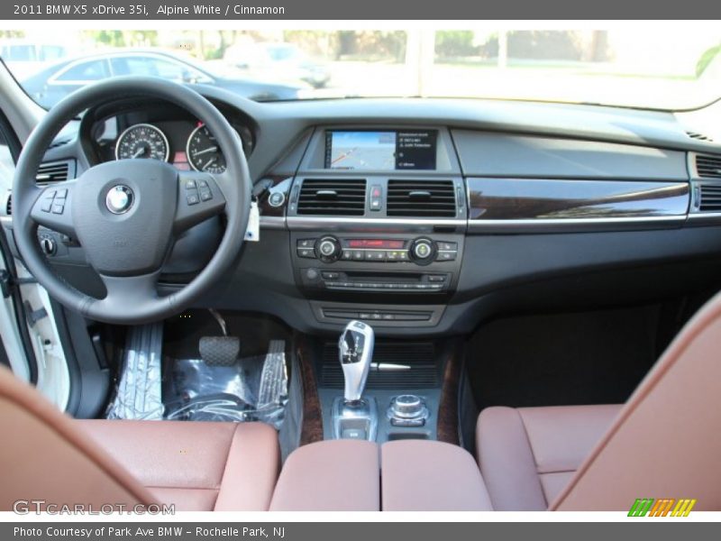 Alpine White / Cinnamon 2011 BMW X5 xDrive 35i