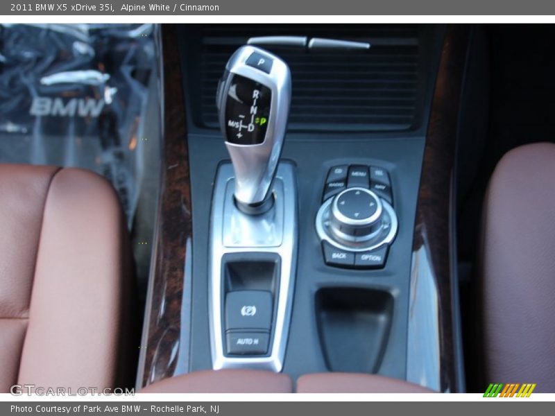 Alpine White / Cinnamon 2011 BMW X5 xDrive 35i