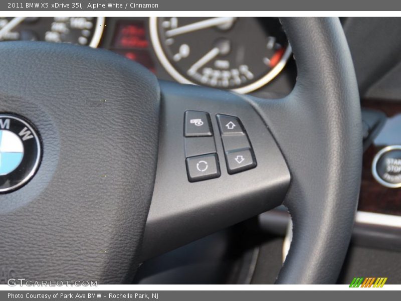 Alpine White / Cinnamon 2011 BMW X5 xDrive 35i