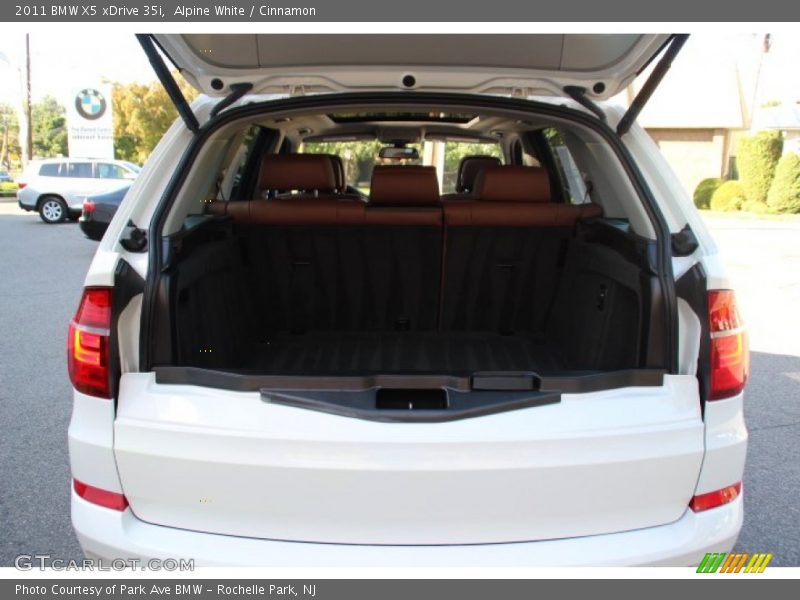 Alpine White / Cinnamon 2011 BMW X5 xDrive 35i