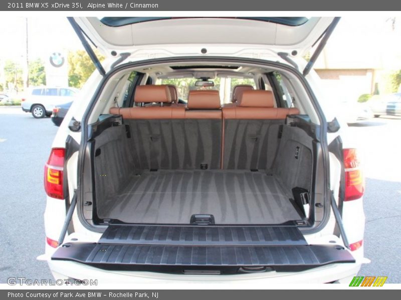 Alpine White / Cinnamon 2011 BMW X5 xDrive 35i