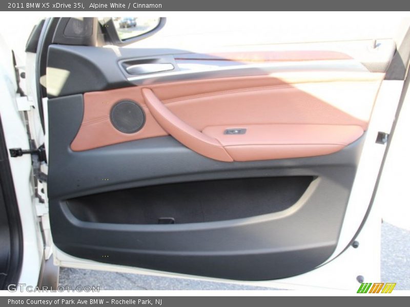 Alpine White / Cinnamon 2011 BMW X5 xDrive 35i