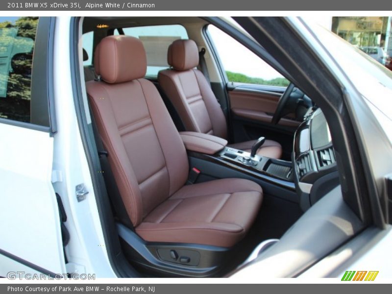 Alpine White / Cinnamon 2011 BMW X5 xDrive 35i