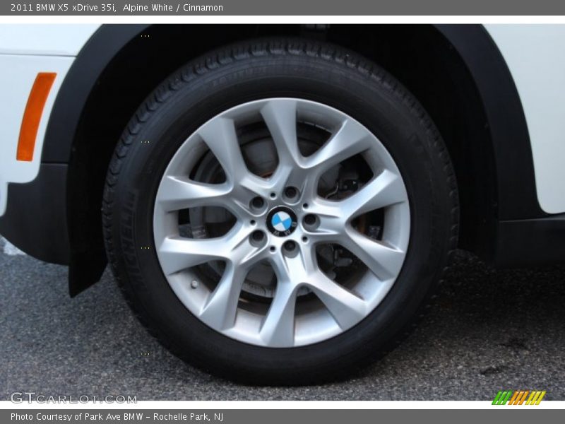 Alpine White / Cinnamon 2011 BMW X5 xDrive 35i