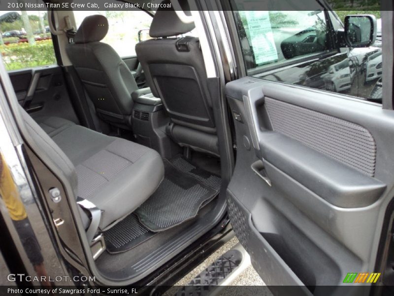 Galaxy Black / Charcoal 2010 Nissan Titan SE Crew Cab