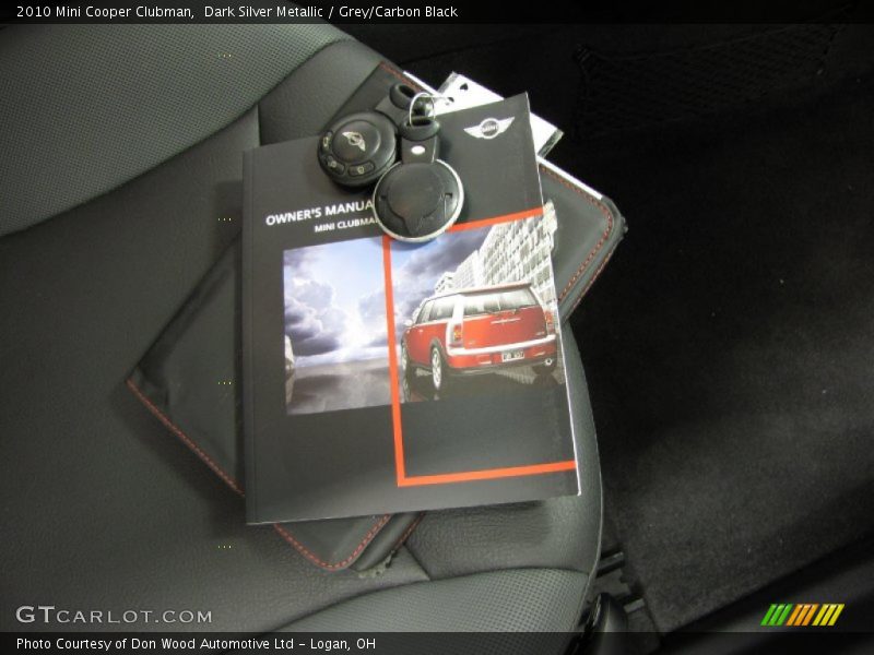 Dark Silver Metallic / Grey/Carbon Black 2010 Mini Cooper Clubman