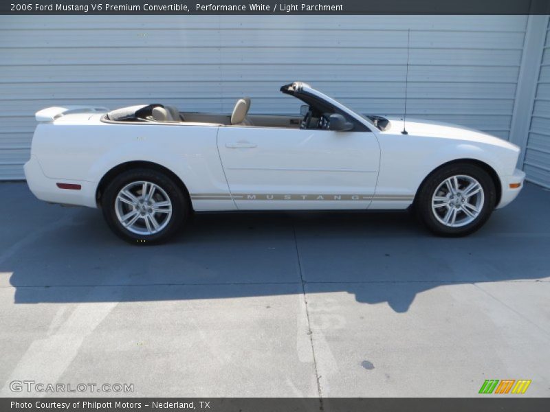Performance White / Light Parchment 2006 Ford Mustang V6 Premium Convertible