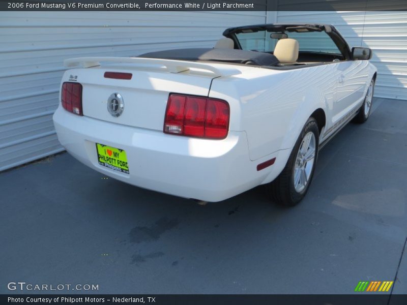 Performance White / Light Parchment 2006 Ford Mustang V6 Premium Convertible