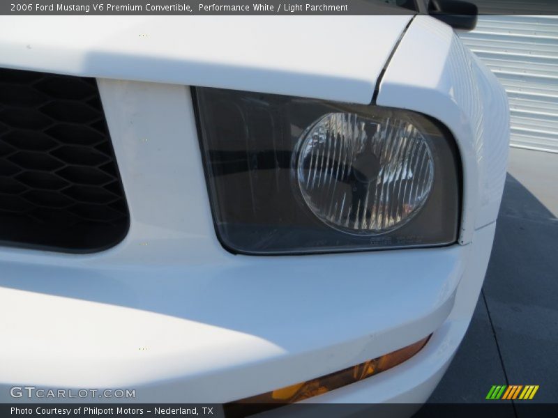 Performance White / Light Parchment 2006 Ford Mustang V6 Premium Convertible