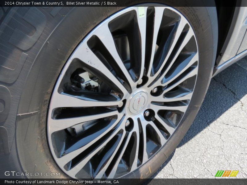  2014 Town & Country S Wheel