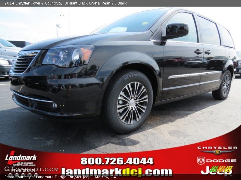 Brilliant Black Crystal Pearl / S Black 2014 Chrysler Town & Country S