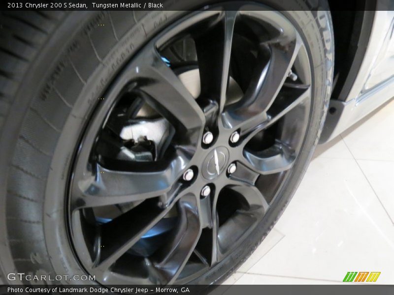 Tungsten Metallic / Black 2013 Chrysler 200 S Sedan