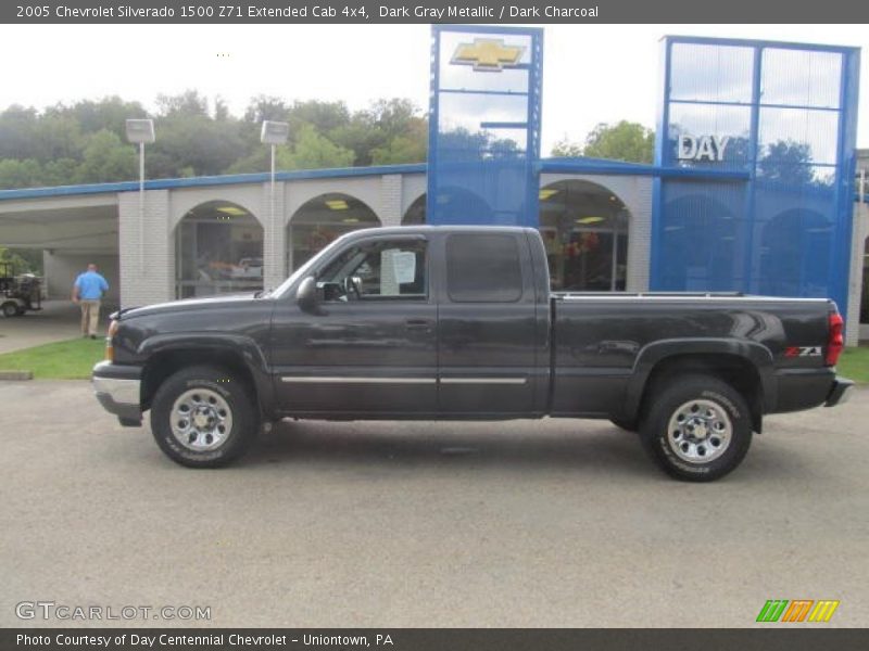 Dark Gray Metallic / Dark Charcoal 2005 Chevrolet Silverado 1500 Z71 Extended Cab 4x4