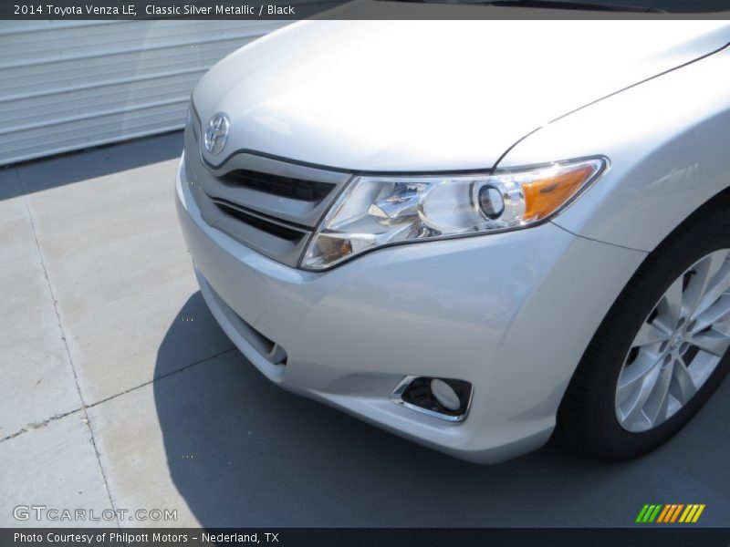 Classic Silver Metallic / Black 2014 Toyota Venza LE