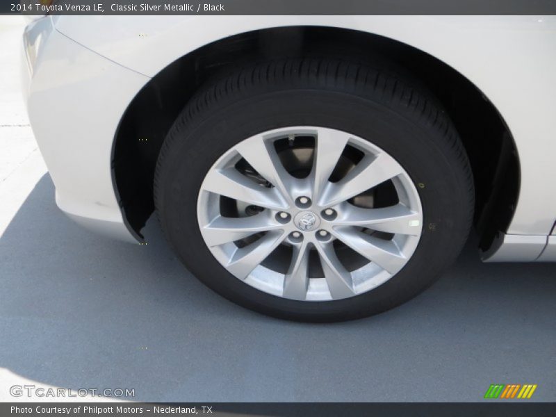 Classic Silver Metallic / Black 2014 Toyota Venza LE