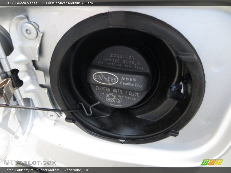 Classic Silver Metallic / Black 2014 Toyota Venza LE
