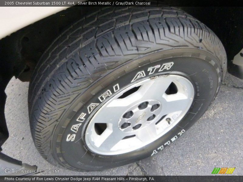 Silver Birch Metallic / Gray/Dark Charcoal 2005 Chevrolet Suburban 1500 LT 4x4