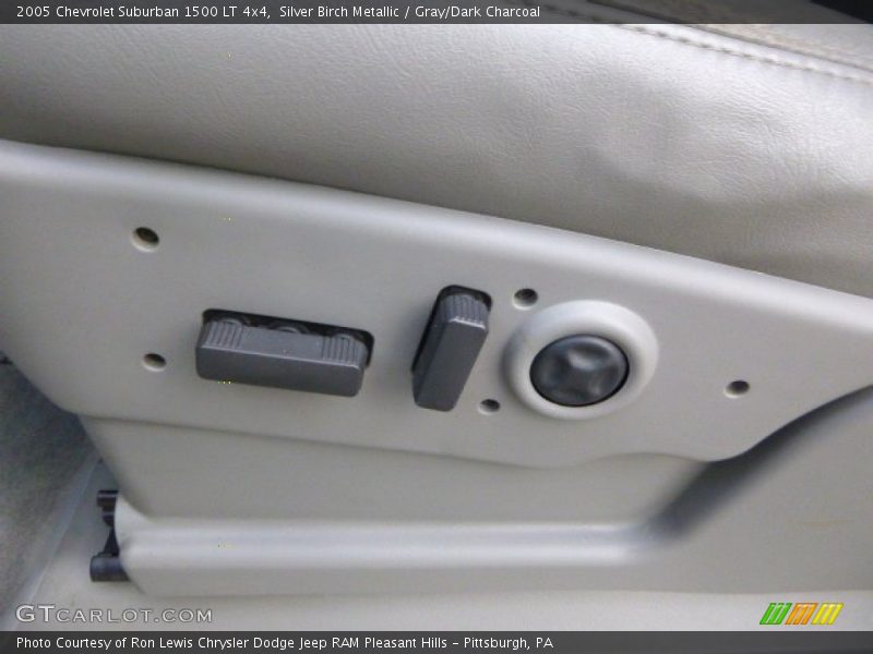 Silver Birch Metallic / Gray/Dark Charcoal 2005 Chevrolet Suburban 1500 LT 4x4