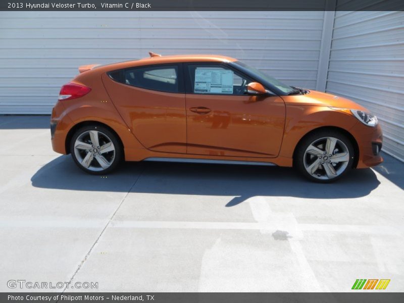 Vitamin C / Black 2013 Hyundai Veloster Turbo