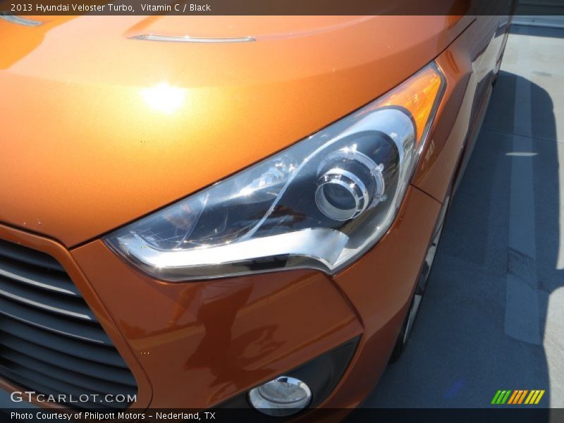 Vitamin C / Black 2013 Hyundai Veloster Turbo
