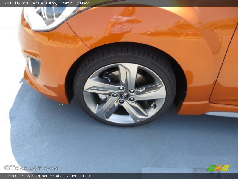 Vitamin C / Black 2013 Hyundai Veloster Turbo