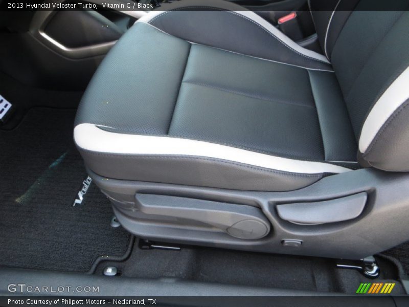 Vitamin C / Black 2013 Hyundai Veloster Turbo