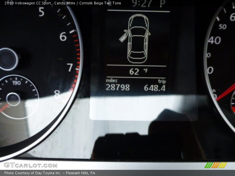 Candy White / Cornsilk Beige Two Tone 2010 Volkswagen CC Sport